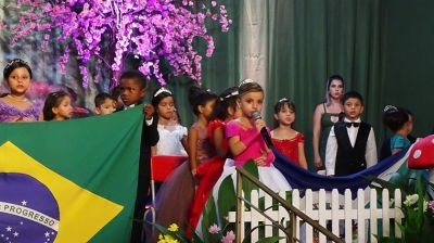 Prefeitura de Nova Marilândia realiza formatura ABC de alunos da Creche Tia Eliza